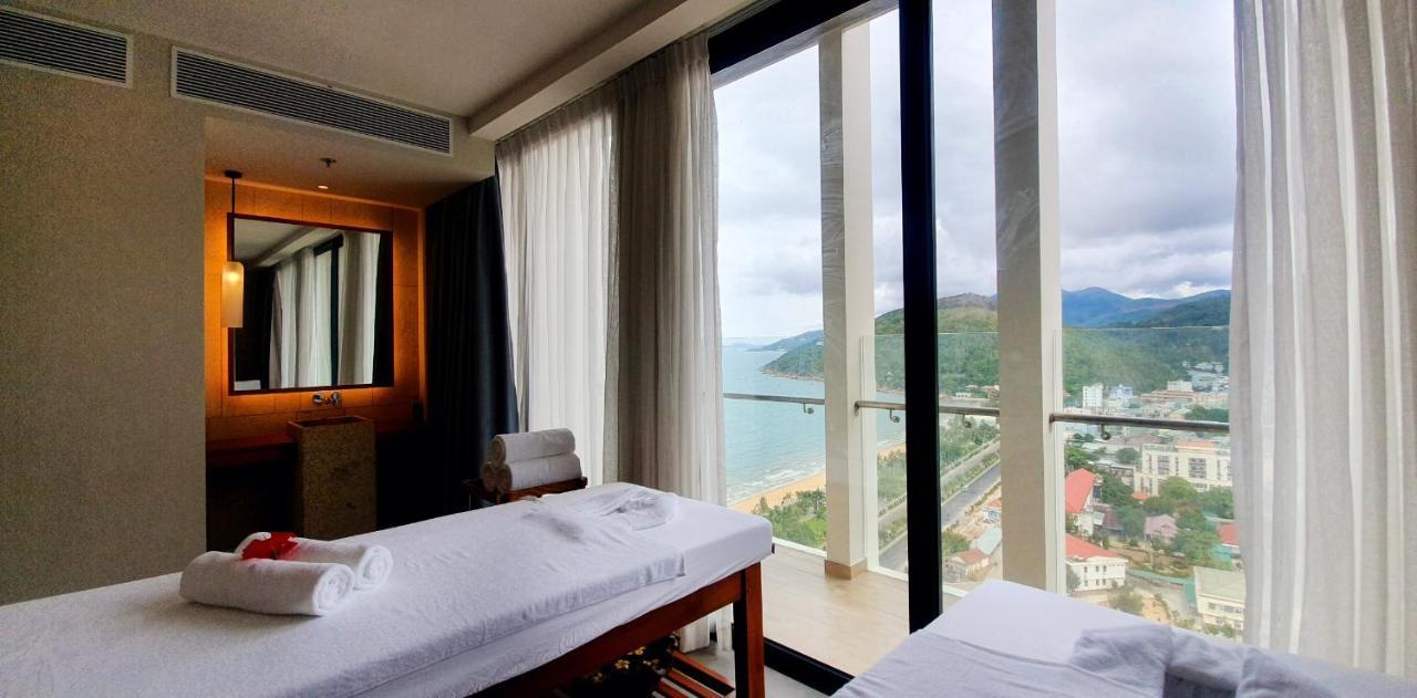 Anya Premier Hotel กวีเญิน ภายนอก รูปภาพ
