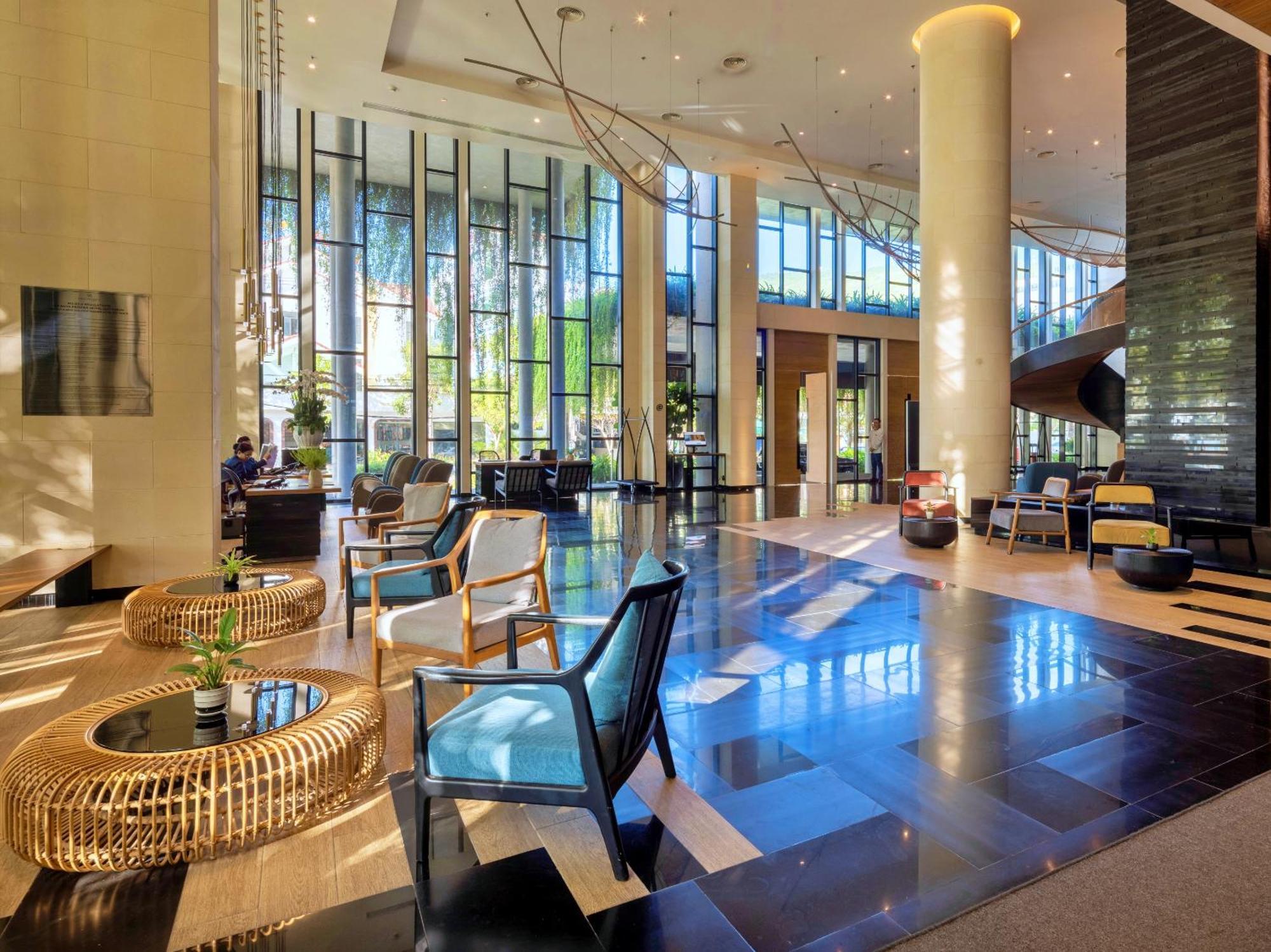 Anya Premier Hotel กวีเญิน ภายนอก รูปภาพ