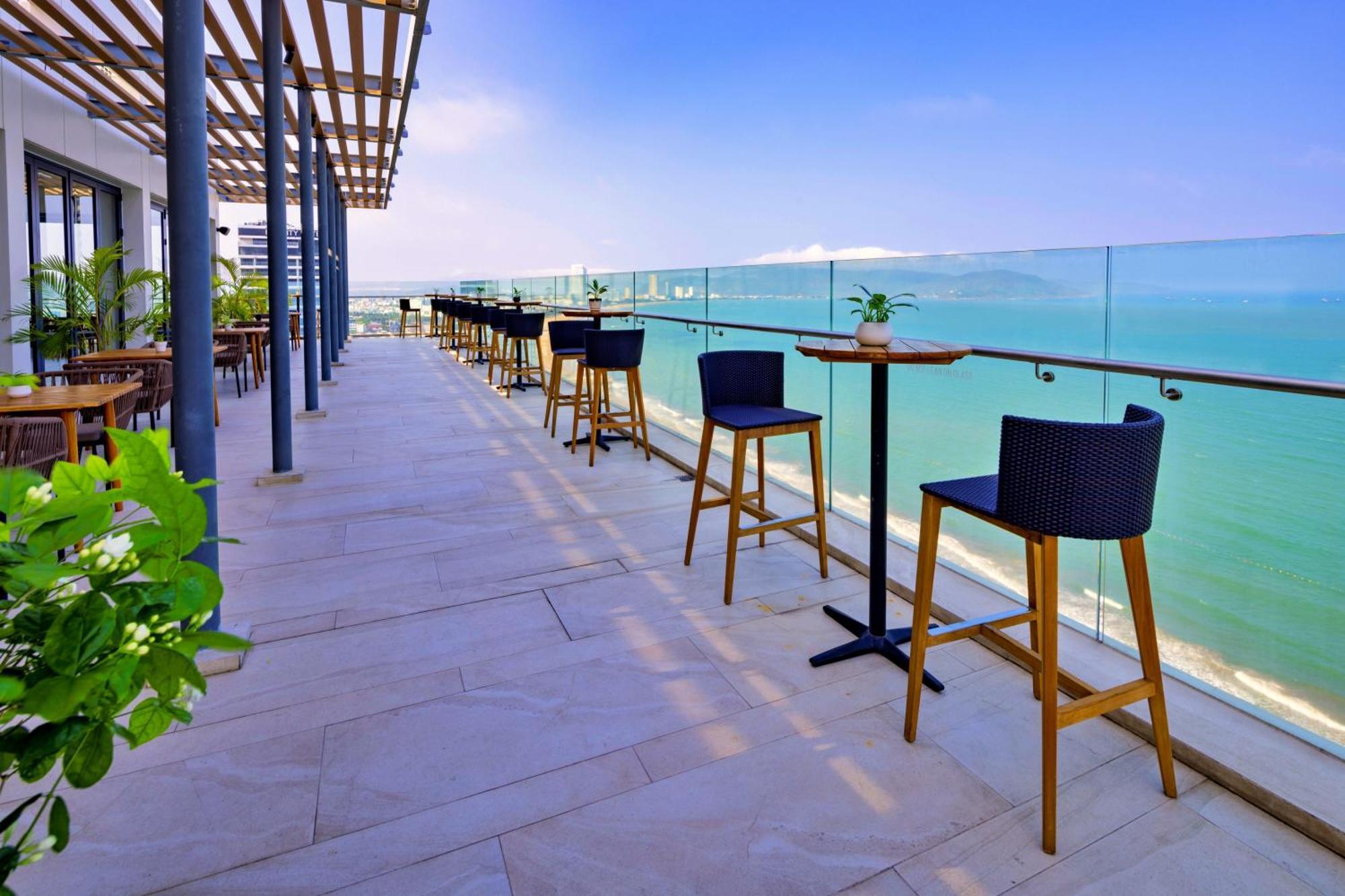 Anya Premier Hotel กวีเญิน ภายนอก รูปภาพ