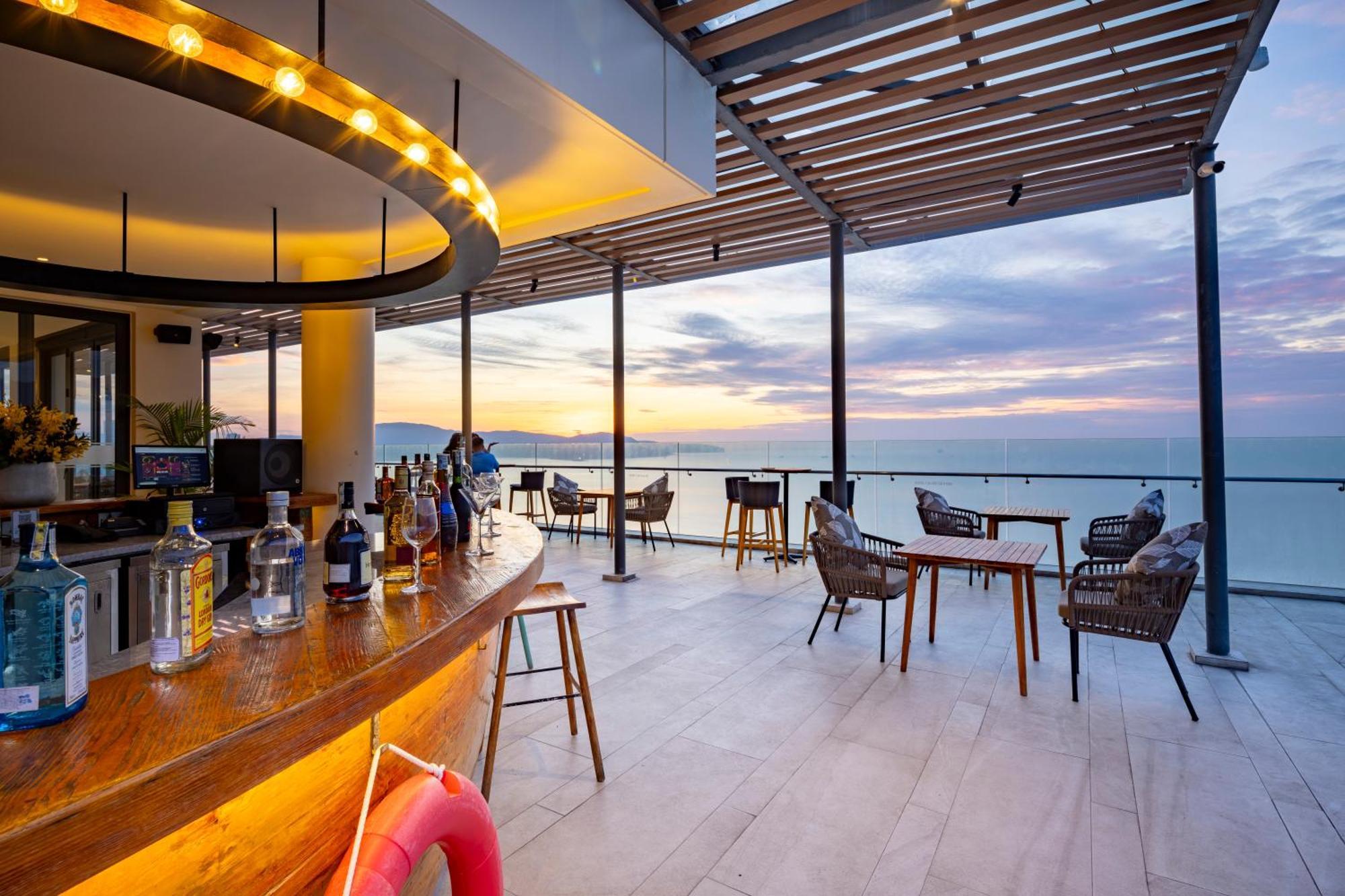 Anya Premier Hotel กวีเญิน ภายนอก รูปภาพ